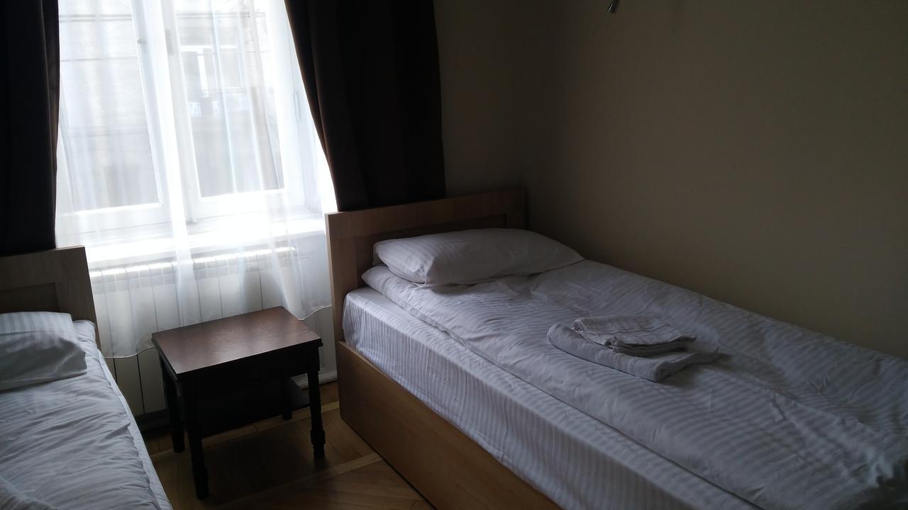 Hotel Nice Tbilisi Bagian luar foto